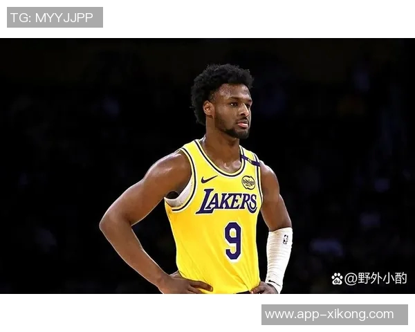 夸梅认为布朗尼仅适合夏季联赛湖人应专注培养实用球员 夸梅认为布朗尼仅适合夏季联赛湖人应专注培养实用球员