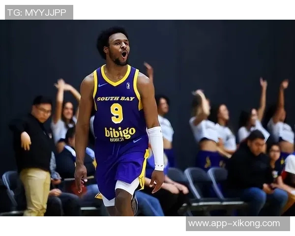 布朗尼坦言上场机会有限期待通过努力防守赢得更多信任与时间 布朗尼坦言上场机会有限期待通过努力防守赢得更多信任与时间