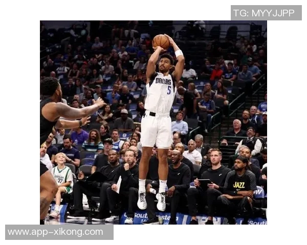 格莱姆斯场均219分信心满满教练鼓励我在新赛季大胆投篮 格莱姆斯场均219分信心满满教练鼓励我在新赛季大胆投篮