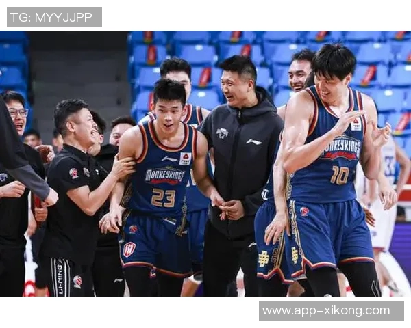 媒体人分析篮网裁掉小曾原因林葳应避免重蹈张镇麟覆辙 媒体人分析篮网裁掉小曾原因林葳应避免重蹈张镇麟覆辙