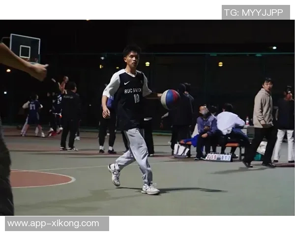 加尔扎强调快节奏与专注并重打造聪明拼抢积极的篮球风格 加尔扎强调快节奏与专注并重打造聪明拼抢积极的篮球风格