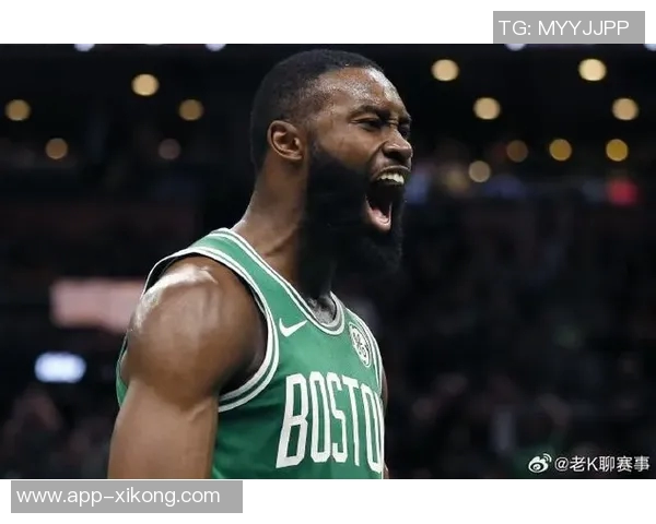 杰伦布朗称赞蒂尔曼表现出色末节发挥堪称现象级的全能球员 杰伦布朗称赞蒂尔曼表现出色末节发挥堪称现象级的全能球员