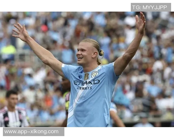 曼城官推发布海报热身摩纳哥比赛萨维尼奥独自亮相引关注