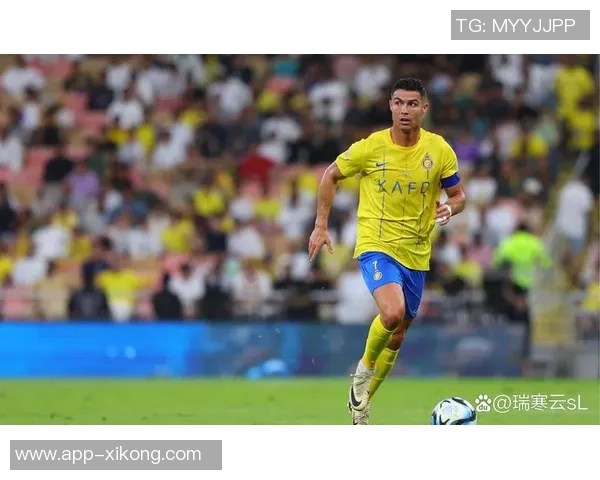 37岁依然热爱足球格罗斯克洛伊茨加盟德国第七级联赛球队续写传奇