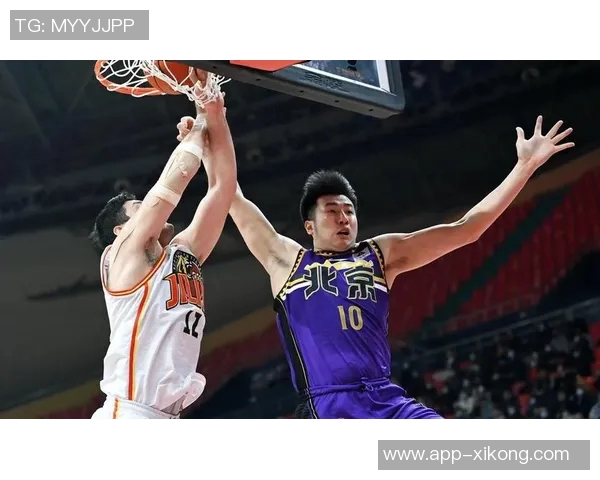 邹雨宸分享训练瞬间汗水见证坚持与信念努力向胜利迈进